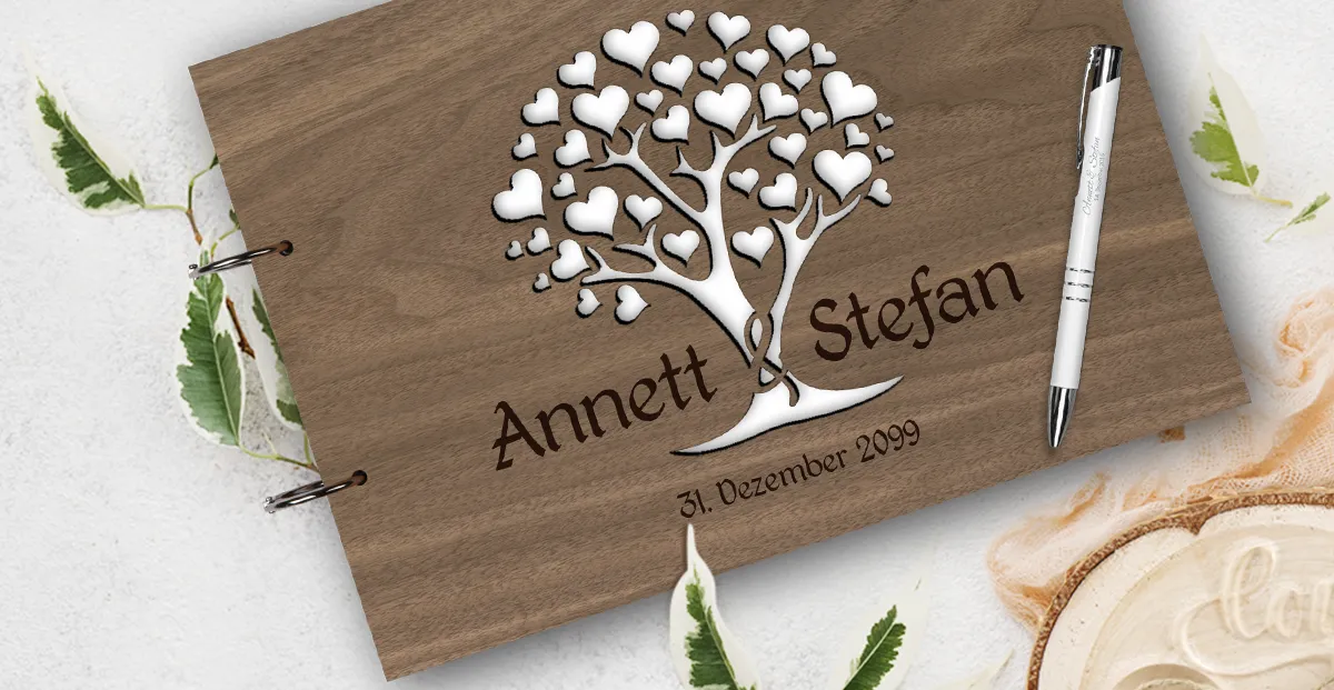 Hochzeit Gästebuch aus Holz mit ausgeschnittenem Herzbaum inklusive individueller Lasergravur