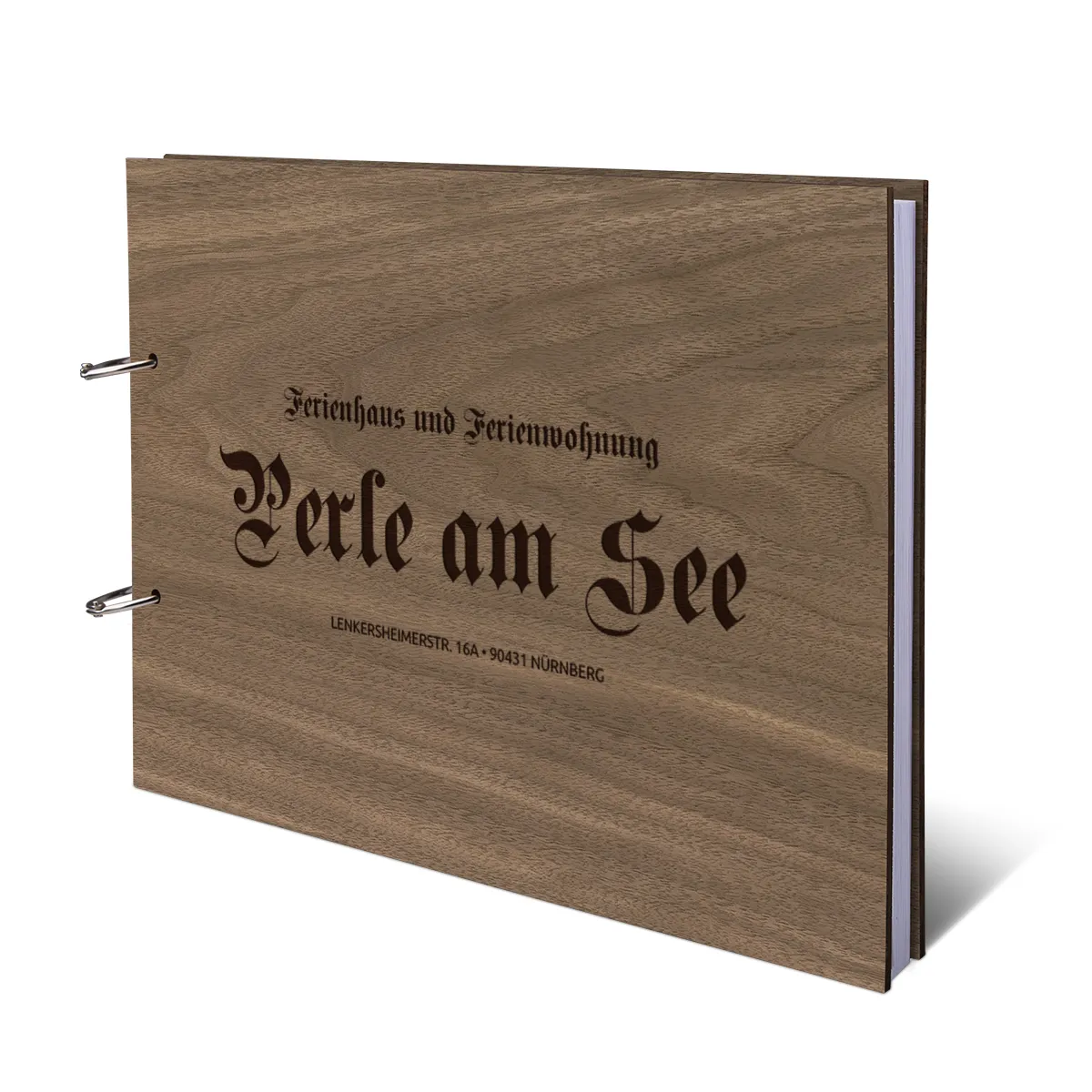Personalisiertes Ferienwohnung Gästebuch Nussbaum Holz A4 quer - Altdeutsch