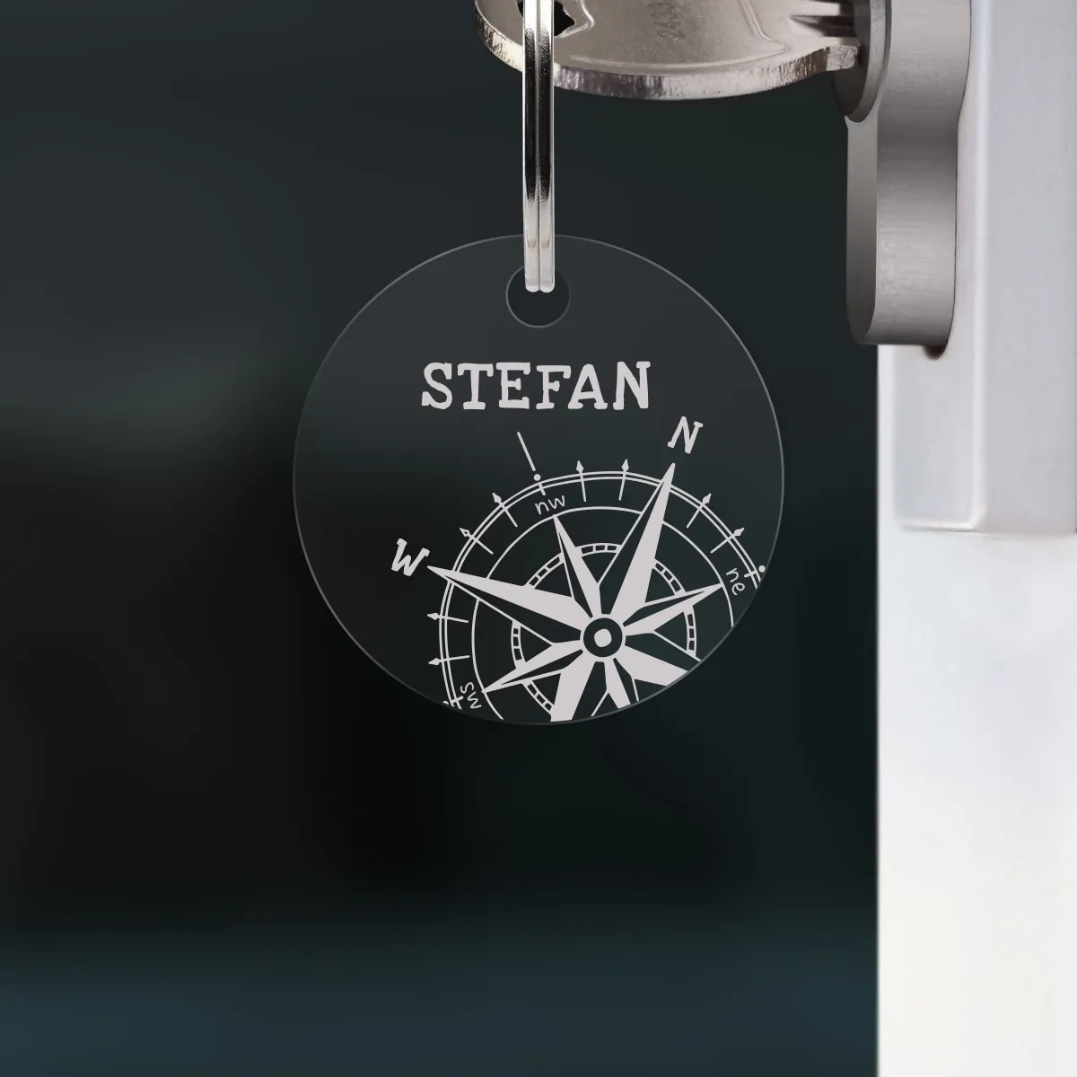 Personalisierter Acrylglas Schlüsselanhänger als Kreis - Kompass