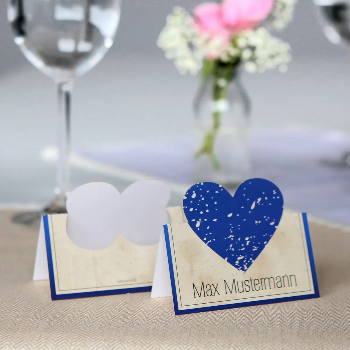 Pop up Tischkarten zur Hochzeit - Vintage Herz in Blau 