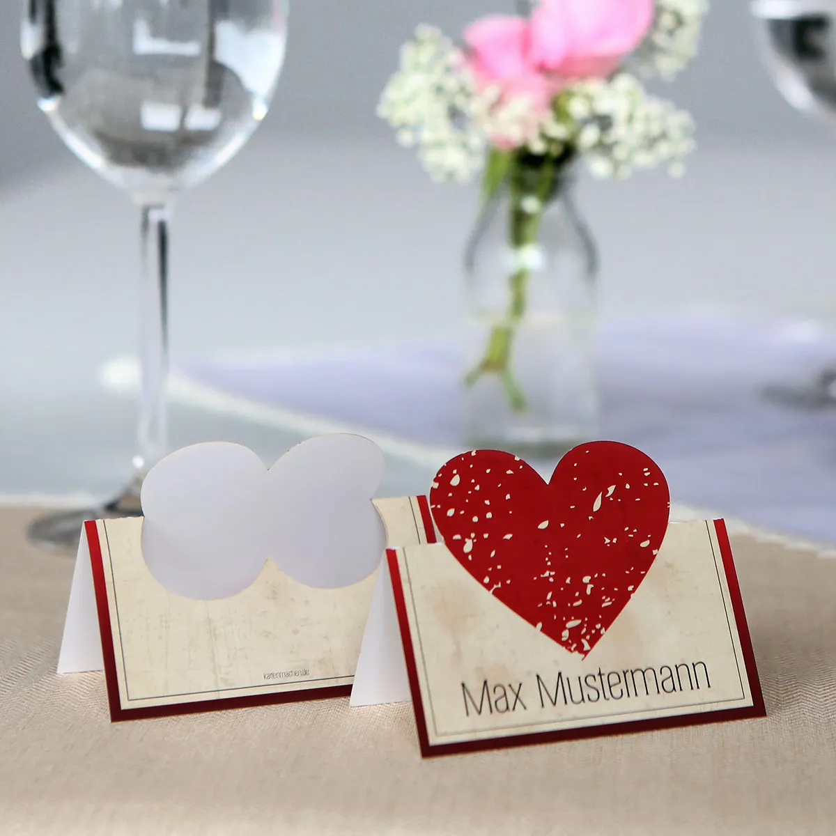 Pop up Tischkarten zur Hochzeit - Vintage Herz in Rot