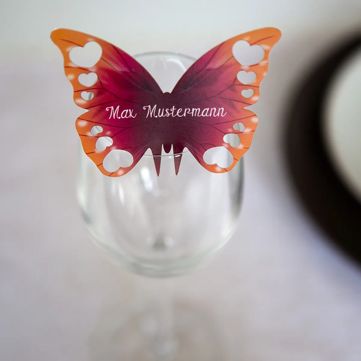 Tischkarten zur Hochzeit als Schmetterling - Lila