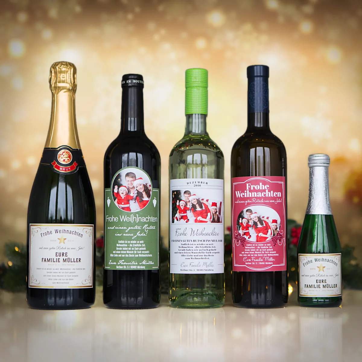 Weihnachtsgrußkarte als Flaschenetikett – Wein in Weiß